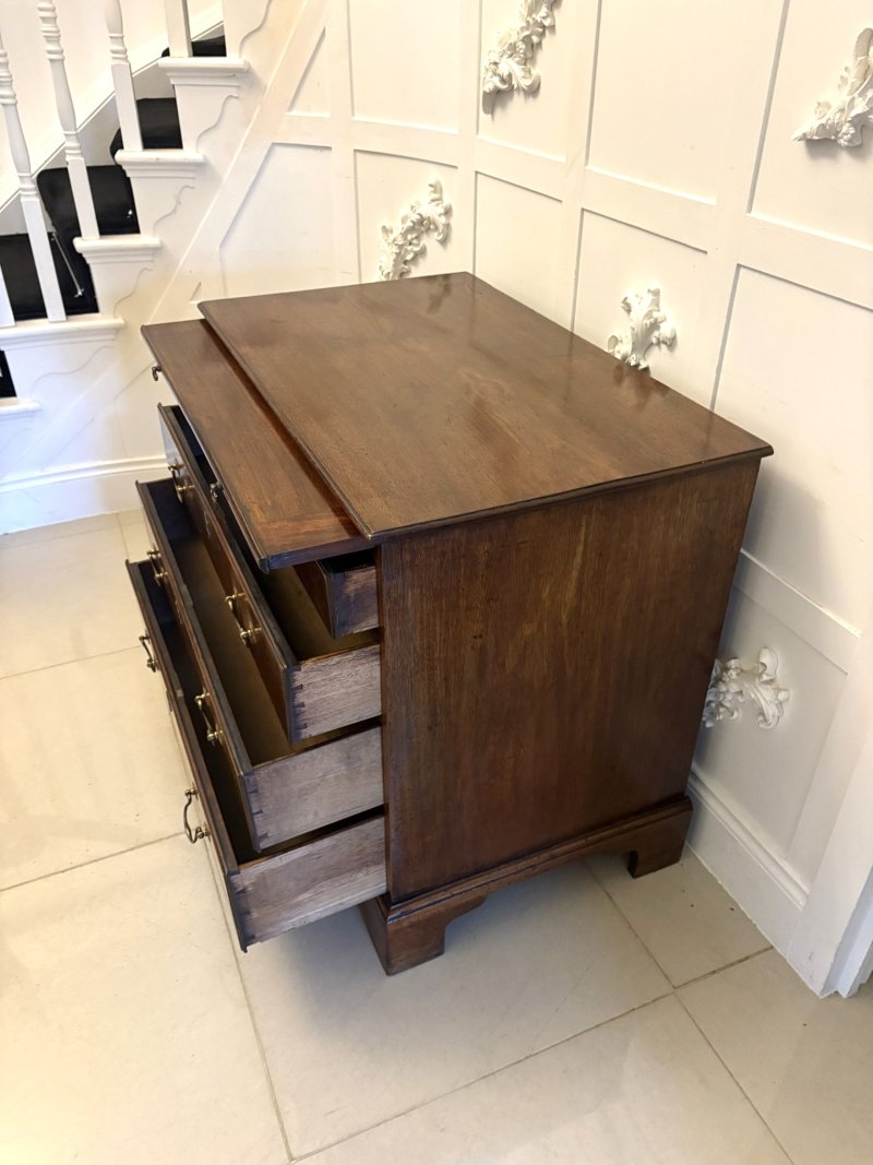 Quality Antique George III Mahogany Chest of Drawers with Brushing Slide - Image 5